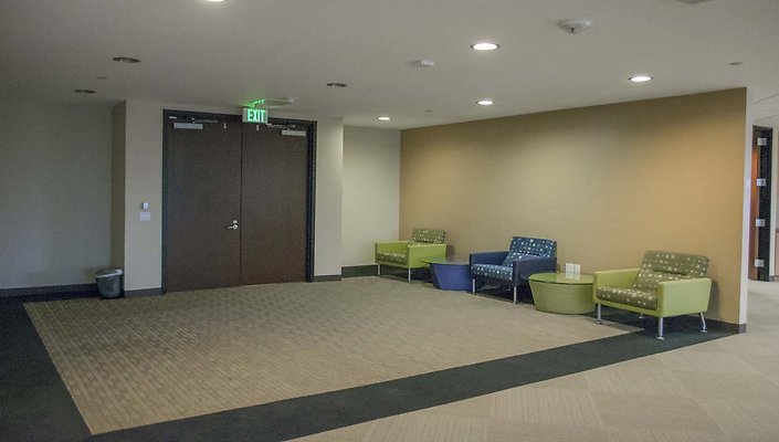Landmark-II-Suite-300-04