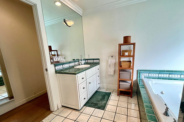 10139 bath 2