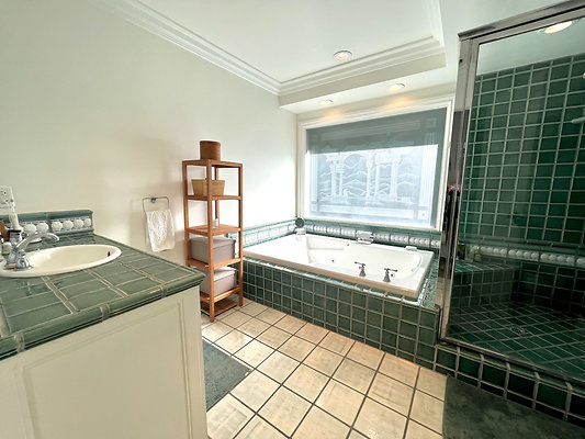 10139 bath 1