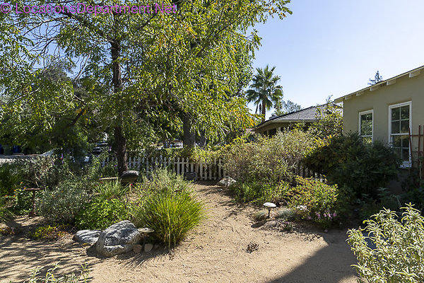 Bungalow 4236-4