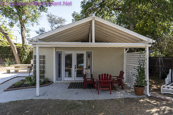 Bungalow 4236-37