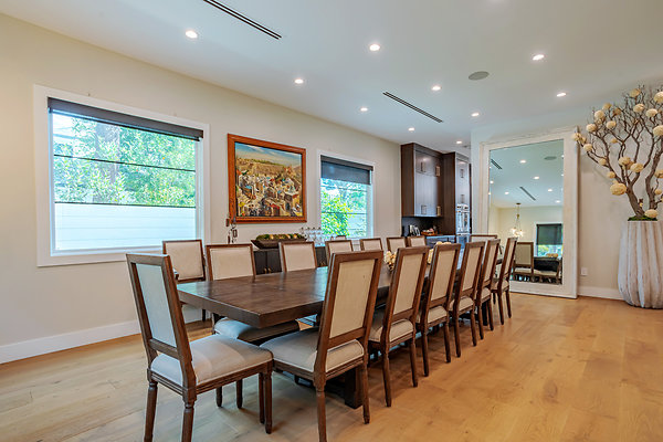 13307 dining 1