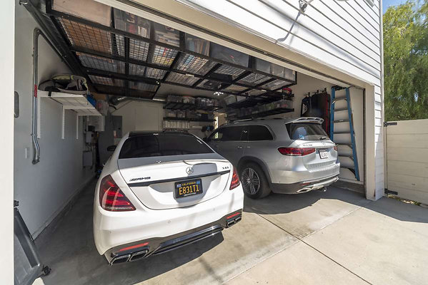 13661 garage 2