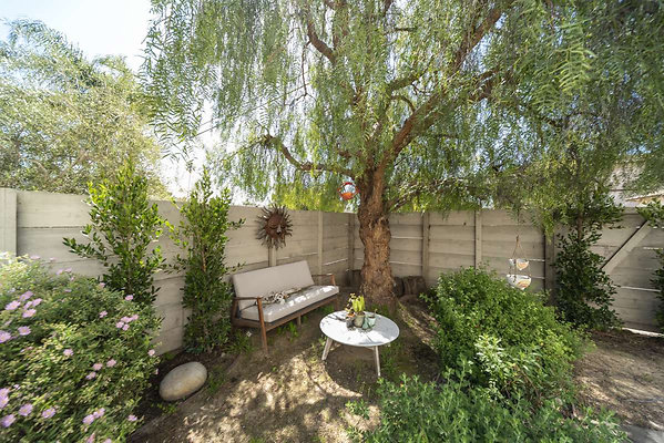 13661 garden 1