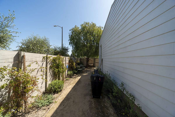 13661 side 3