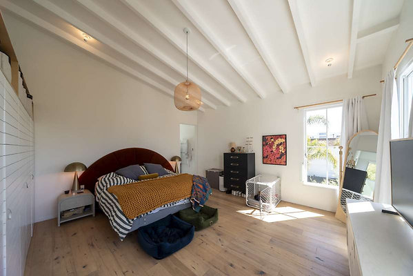 13661 bed 1