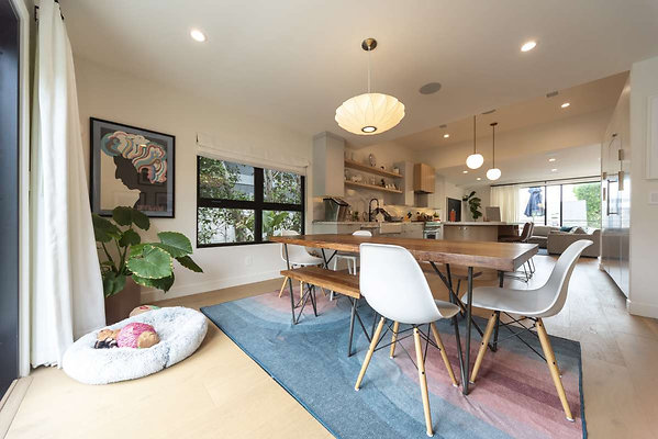 13660 dining 6