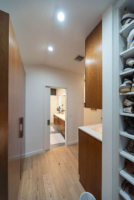 13285 bath 7
