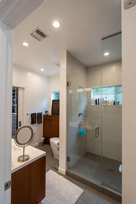 13285 bath 3