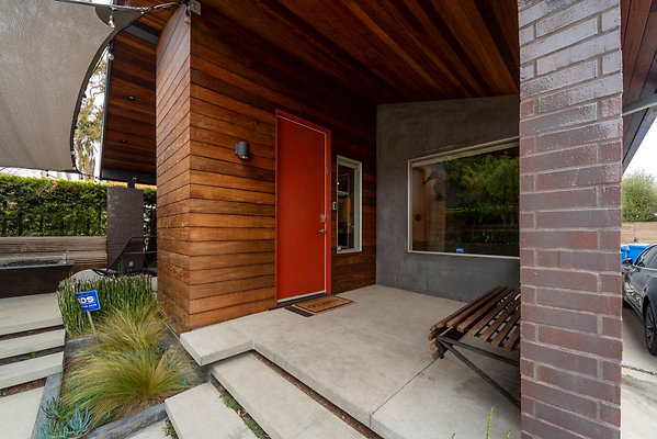 13285 porch 2