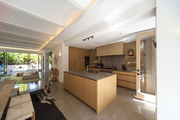 13640 dining 5