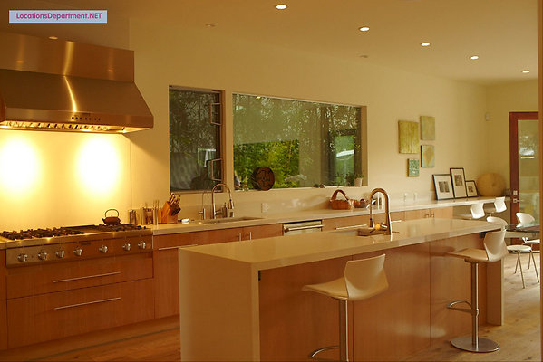 LocationsDepartment.Net  Modern Home 333 053