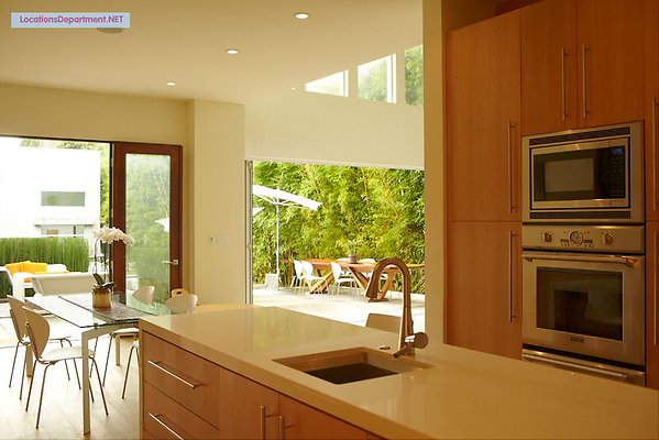 LocationsDepartment.Net  Modern Home 333 056