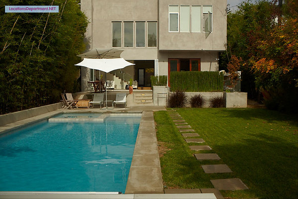 LocationsDepartment.Net  Modern Home 333 088