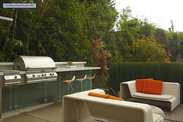 LocationsDepartment.Net  Modern Home 333 072