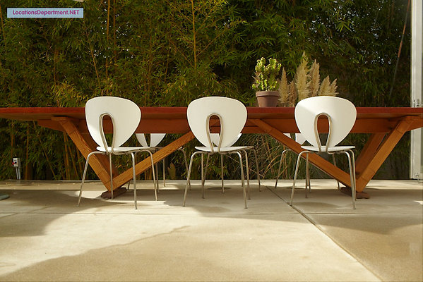 LocationsDepartment.Net  Modern Home 333 094