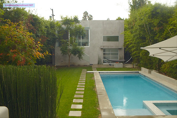 LocationsDepartment.Net  Modern Home 333 074