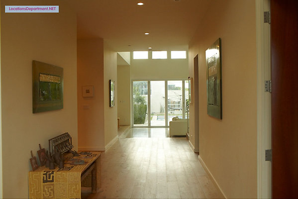LocationsDepartment.Net  Modern Home 333 026