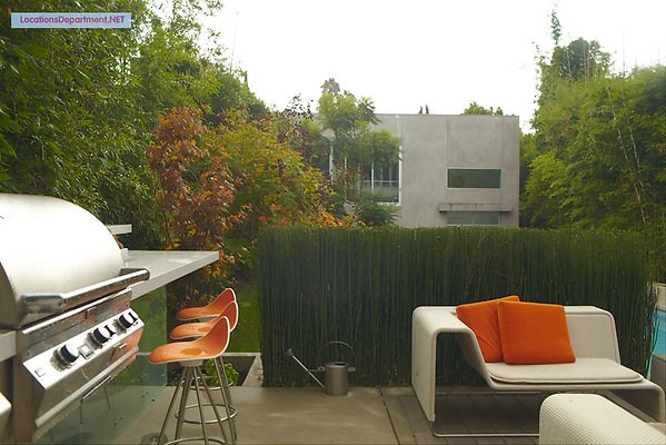 LocationsDepartment.Net  Modern Home 333 073