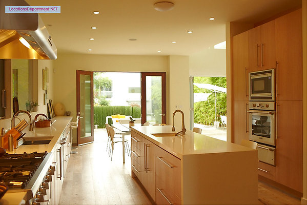 LocationsDepartment.Net  Modern Home 333 054