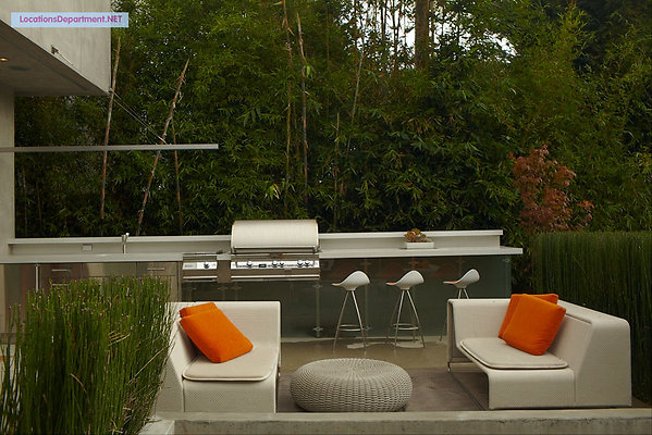 LocationsDepartment.Net  Modern Home 333 063