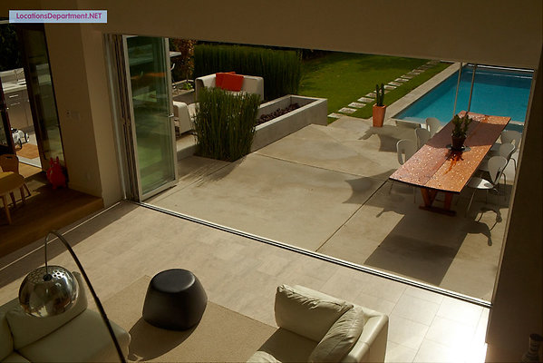 LocationsDepartment.Net  Modern Home 333 095