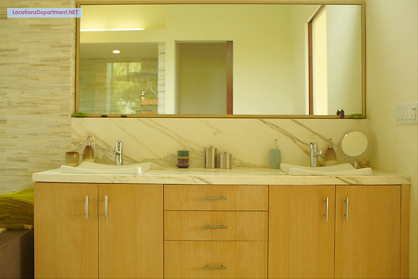 LocationsDepartment.Net  Modern Home 333 101
