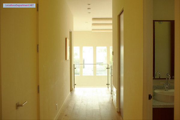 LocationsDepartment.Net  Modern Home 333 106