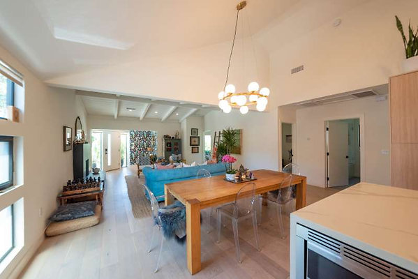 12364 dining 4