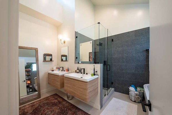 12364 bath 1