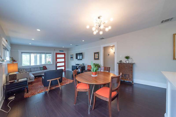 12166 dining 3