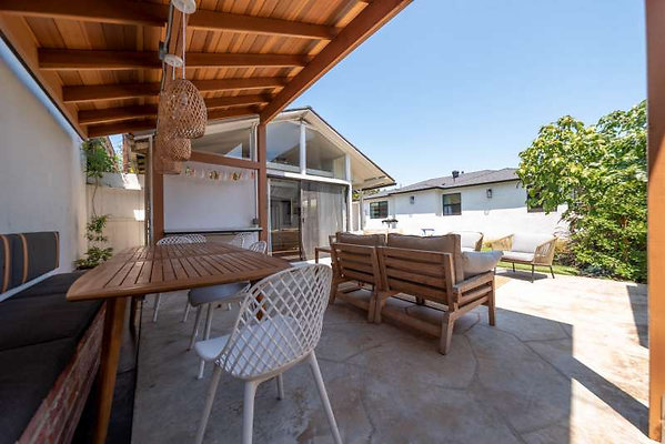 12356 patio 2