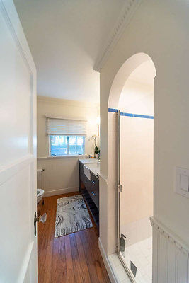 12756 bath 1