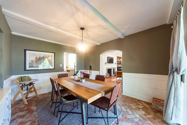 12756 dining 1