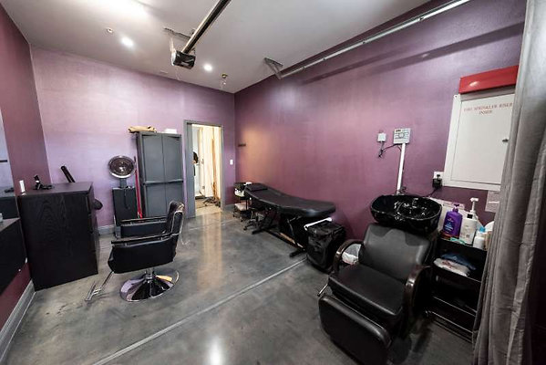 11106 salon 1