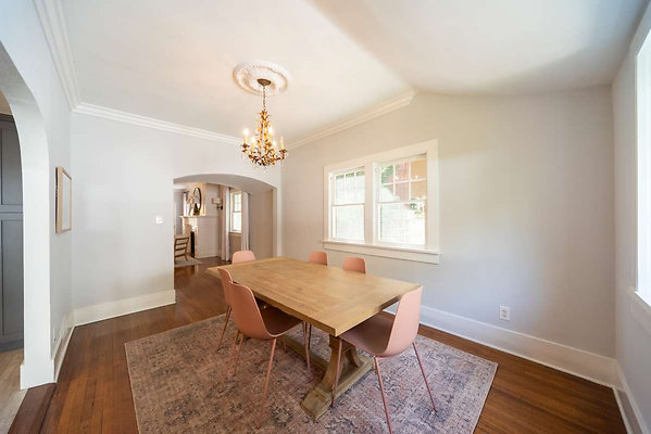13409 dining 3