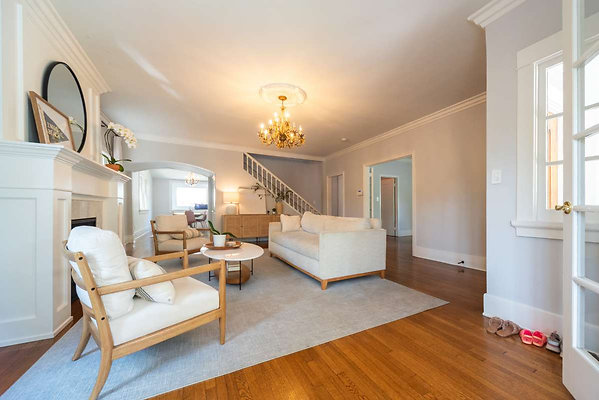13409 living 1
