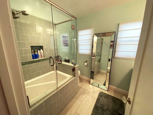 12800 bath 3