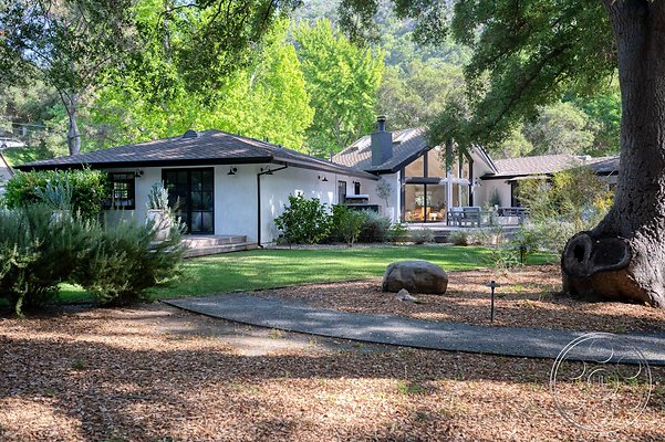 modern-farmhouse-6-59
