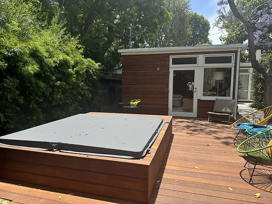 12422 deck 8