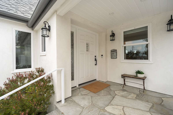 13654 porch 3