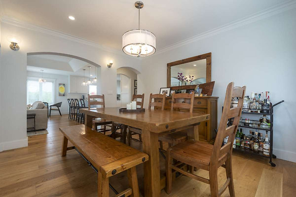 13654 dining 3