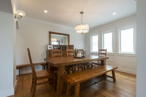 13654 dining 4