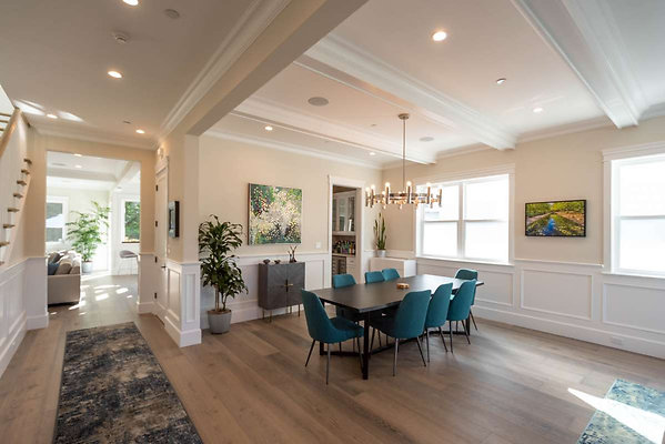 13147 dining 4