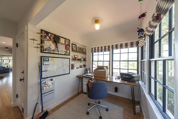 13709 office 6