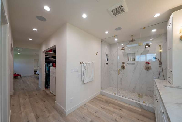 12005 bath 1