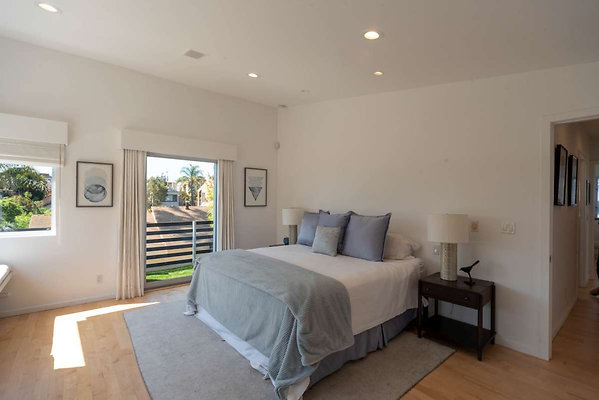 12990 bed 4