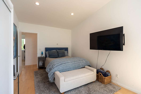 12990 bed 11