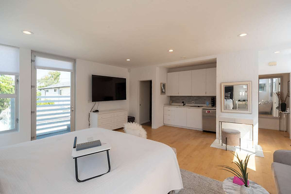 12990 bed 9