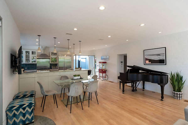 12990 dining 4